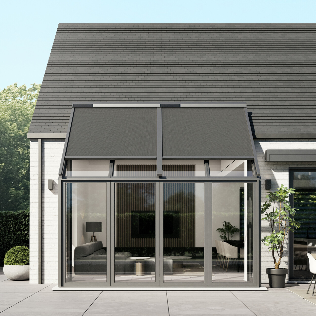 Exklusiv takmarkis Riviera R-VZ800-ZIP monterad över ett stort glastak på en modern villa